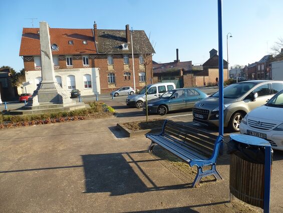 replantation place de la mairie