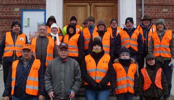 Un groupe de volontaires.